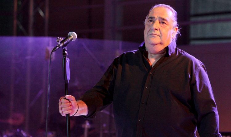 Αμύθητη η περιουσία του Βασίλη Καρρά – Δημοσιεύτηκε η διαθήκη του