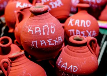 Πάσχα: Οι αρχαίες ρίζες και τα έθιμα που χάνονται στα βάθη του χρόνου