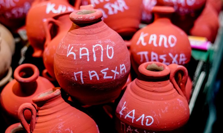 Πάσχα: Οι αρχαίες ρίζες και τα έθιμα που χάνονται στα βάθη του χρόνου