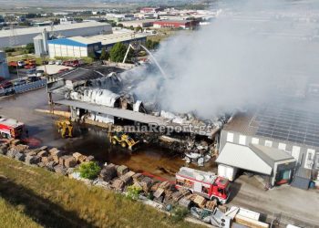 Θλίψη προκαλούν οι πρώτες εικόνες καταστροφής από drone στην εταιρεία Giannitsis Group A.E