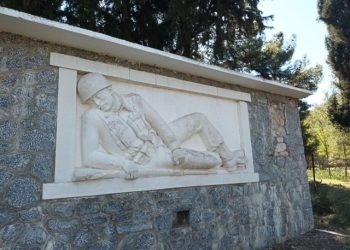 Το ιστορικό του Μνημείου Πεσόντων του 6ου Συντάγματος Πεζικού στο Ζάρκο