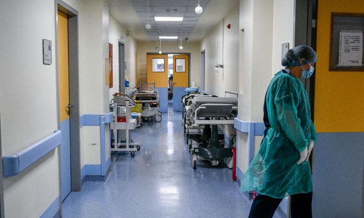 Παρβοϊός: Πώς εκδηλώνεται, ποια είναι τα συμπτώματα – Τι πρέπει να ξέρουν οι έγκυες