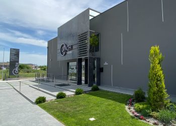 Στην κλινική ΟΡΑΣΗ το ΜΟΝΑΔΙΚΟ ΣΤΗΝ ΕΛΛΑΔΑ διαθλαστικό 𝗹𝗮𝘀𝗲𝗿 𝗧𝗘𝗡𝗘𝗢 𝗕𝗔𝗨𝗦𝗖𝗛+𝗟𝗢𝗠𝗕 για διόρθωση μυωπίας, υπερμετρωπίας, αστιγματισμού και πρεσβυωπίας