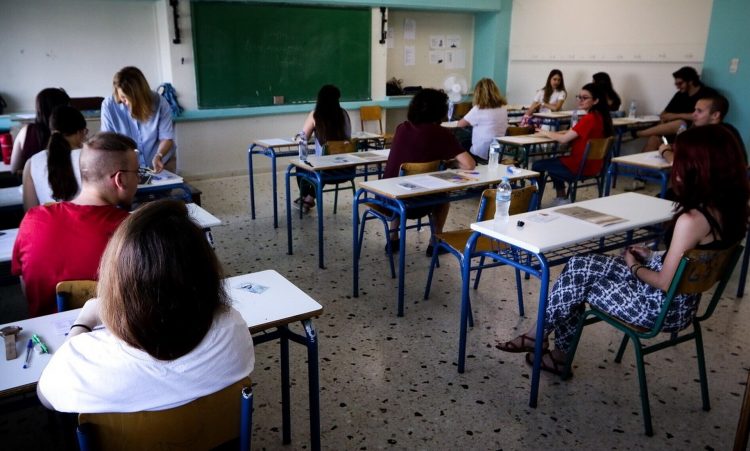 Πανελλήνιες 2024: Πότε ξεκινούν οι πανελλαδικές εξετάσεις – Τι ισχύει για τους μαθητές των ΕΠΑΛ