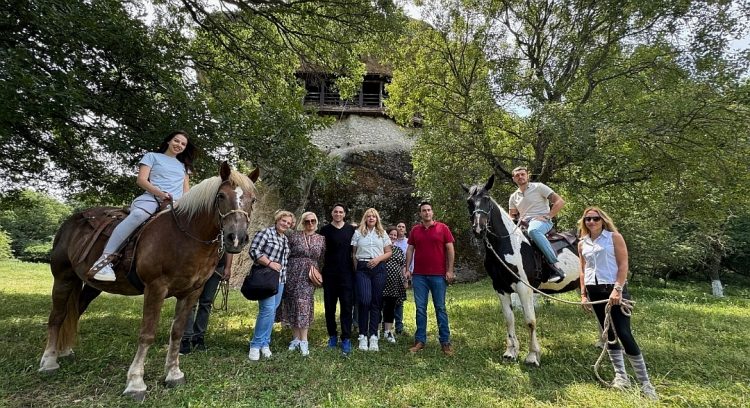 Φιλοξενία Σέρβων τουριστικών πρακτόρων, travel bloggers και δημοσιογράφων στο Δήμο Μετεώρων