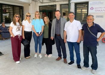 Στα Τρίκαλα περιόδευσαν οι υποψήφιοι βουλευτές του ΣΥΡΙΖΑ Δώρα Αυγέρη και Μάριος Αθανασίου