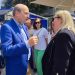 Φωτογραφικά στιγμιότυπα από τη βόλτα του Υπουργού Οικονομίας Κωστή Χατζηδάκη στο κέντρο των Τρικάλων