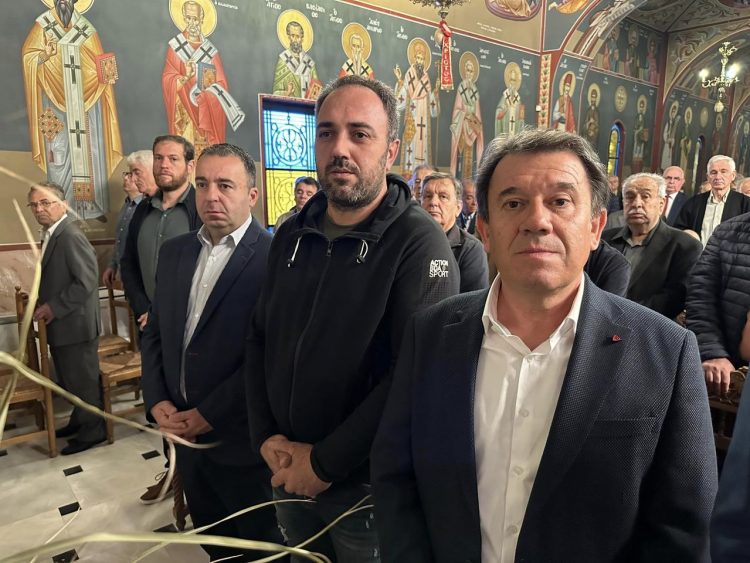 Την προστάτιδά τους Ζωοδόχο Πηγή γιόρτασαν οι υδραυλικοί των Τρικάλων