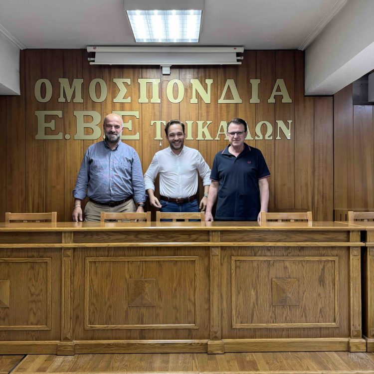 Συνάντηση υποψήφιου Ευρωβουλευτή Φώτη Καψάλη με τον Πρόεδρο του ΟΕΒΕ Τρικάλων, Βαγγέλη Αγγελάκη και επίσκεψη στις εγκαταστάσεις της e-Trikala AE