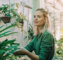 Urban Jungle Vibes: Πώς θα κάνεις τον χώρο σου να μοιάζει με κατάφυτο παράδεισο