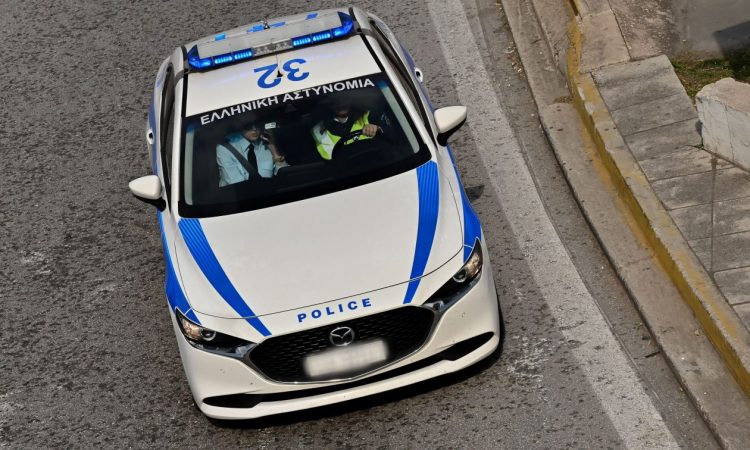 Ομόνοια: Επίθεση 34χρονου με μαχαίρι στην έγκυο σύντροφό του