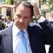 Πνιγμένος στα χρέη ο Απόστολος Λύτρας: Απλήρωτα 11 άτομα – Χρωστά και 2.000 ευρώ για το ενοίκιο