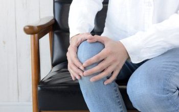 Πόνος στο πόδι: Τι μπορεί να σημαίνει όταν ένας δυνατός πόνος «έρχεται και φεύγει»