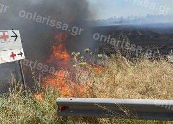 Σε εξέλιξη μεγάλη επιχείρηση της Πυροσβεστικής για τη φωτιά στον Άγιο Θωμά- Εκκενώνεται η περιοχή από τους κατοίκους