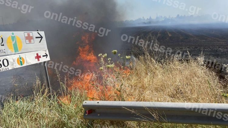 Σε εξέλιξη μεγάλη επιχείρηση της Πυροσβεστικής για τη φωτιά στον Άγιο Θωμά- Εκκενώνεται η περιοχή από τους κατοίκους