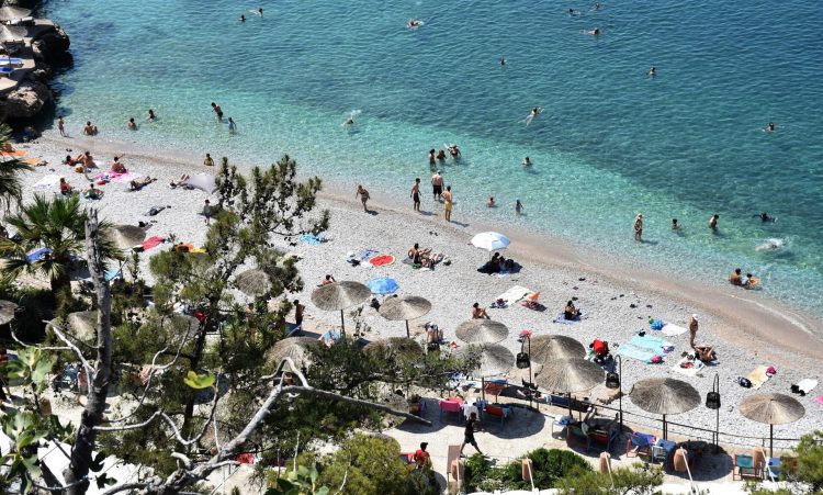 Καιρός – Meteo: Ισχυρός καύσωνας Τετάρτη και Πέμπτη – Οι περιοχές που θα βράσουν