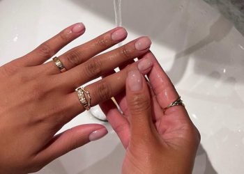 Nude manicure: Όλες οι hot αποχρώσεις του καλοκαιριού
