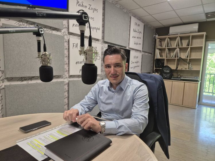 Γιώργος Ζιώγας: “Χάρηκα που αυτό που βρήκαν να πουν για μένα είναι ότι τόλμησα να νοικιάσω ένα αυτοκίνητο για τον Δήμαρχο της πόλης”