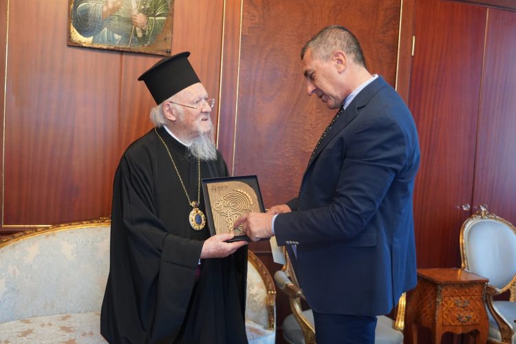 Συνάντηση με τον Οικουμενικό Πατριάρχη είχε ο Δημ. Κουρέτας
