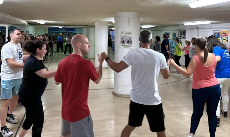 Με «Καραγκούνα» και «Μαρουσιάνα» η χορευτική συνεργασία των Δήμων Τρικκαίων & Ελληνικού – Αργυρούπολης