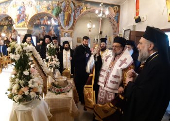 Τα Τρίκαλα υποδέχτηκαν τον προστάτη Άγιο τους