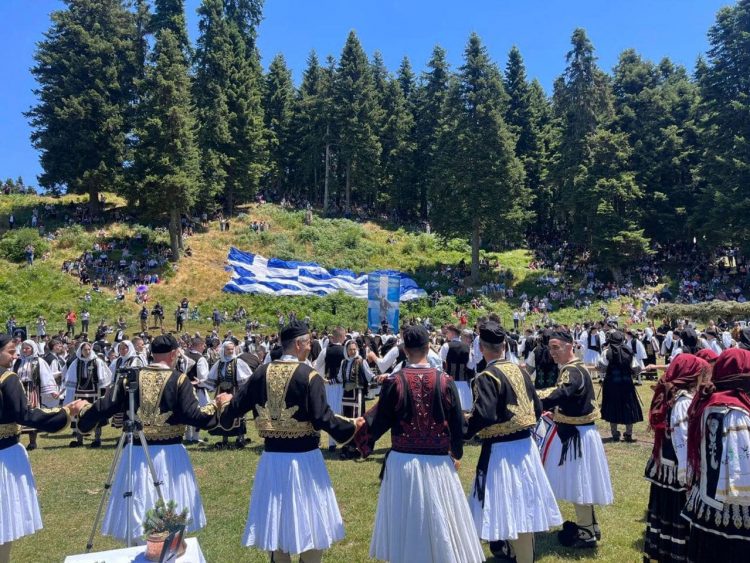 Ζωντάνεψαν μνήμες, παράδοση και πολιτισμός στο 42ο Αντάμωμα Σαρακατσαναίων στο Περτούλι