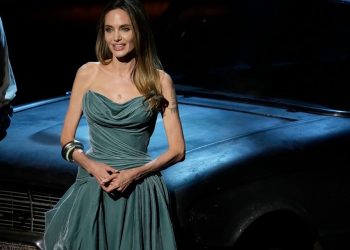 Aντζελίνα Τζολί: Το νέο τολμηρό τατουάζ που έκανε – Tι σημαίνει για την ηθοποίο