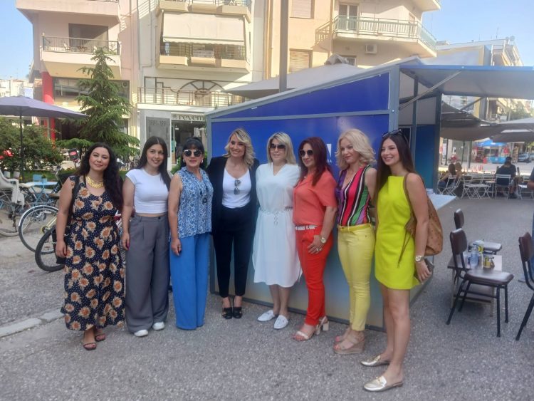 Ελεονώρα Μελέτη | Το όνειρό μου ήταν πάντα ένα μοβ ποδήλατο