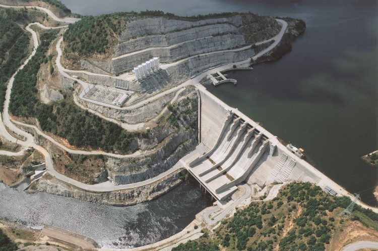 Όμιλος ΔΕΗ: Ηγείται της πράσινης μετάβασης με επενδύσεις €9 δισ. κυρίως σε ΑΠΕ και αναβάθμιση δικτύων