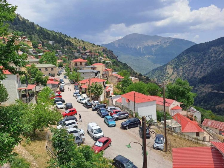 Χαμός στα ορεινά από κόσμο | Το αδιαχώρητο στο Γαρδίκι