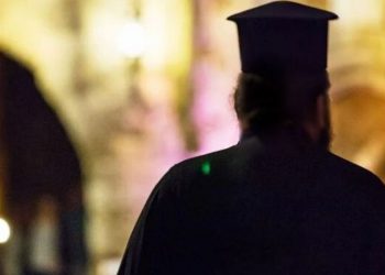 Από τις πασαρέλες στις εκκλησίες: Πασίγνωστο μοντέλο αποφάσισε να γίνει… παπάς!