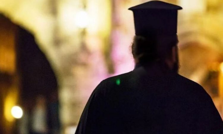 Από τις πασαρέλες στις εκκλησίες: Πασίγνωστο μοντέλο αποφάσισε να γίνει… παπάς!