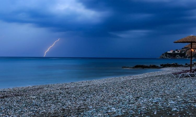 Ακραίες αντιθέσεις – Τσατραφύλλιας: Τρία πρόσωπα του καιρού την ερχόμενη εβδομάδα