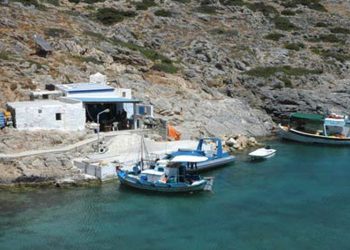 Κίναρος: Το ελληνικό νησί με την μοναδική κάτοικο
