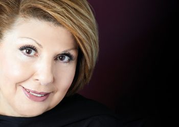 Η Λένα Μαντά παρουσιάζει το νέο της βιβλίο στα Τρίκαλα