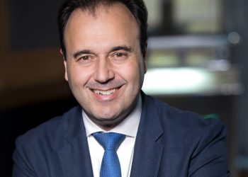 mAiGreece: Διαθέσιμος από σήμερα ο Ψηφιακός Βοηθός Τεχνητής Νοημοσύνης για τις διακοπές στην Ελλάδα