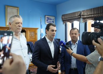 Σε Άρτα και Ηγουμενίτσα ο Κώστας Σκρέκας για τις Ευρωεκλογές – Συνομίλησε με πολίτες, συναντήθηκε με φορείς και επαγγελματίες
