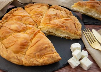 Οι παραδοσιακές πίτες της Τρικαλινής Ζύμης είναι talk of the town!