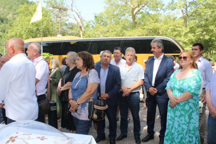 Πανηγύρισε το Εκκλησάκι της Αγίας Τριάδος Βαθυρεύματος