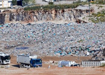 «Τον παρέσυρε το ίδιο του το φορτηγό» – Πώς έχασε την ζωή του ο 59χρονος στον ΧΥΤΑ Φυλής