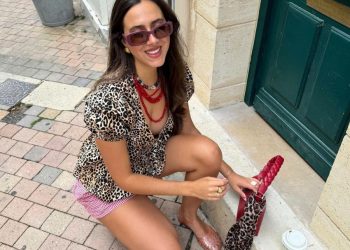 Τα jelly shoes είναι τα πλαστικά παπούτσια που θα έρθουν μαζί σου στη θάλασσα -Και όχι μόνο