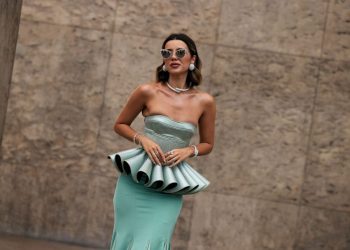Οδηγός αγοράς: Τα stylish ρούχα και αξεσουάρ για τους καλοκαιρινούς γάμους που θα βρεις σε έκπτωση