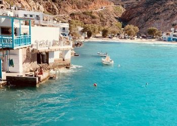 Κρυμμένο στη Μήλο ένα από τα πιο όμορφα ψαροχώρια της Ελλάδας – «Παγώνει» ο χρόνος