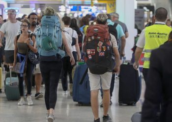 Microsoft: Η Μπλε Οθόνη του Θανάτου – Οι δραματικές ώρες που γύρισαν την ανθρωπότητα στον Μεσαίωνα