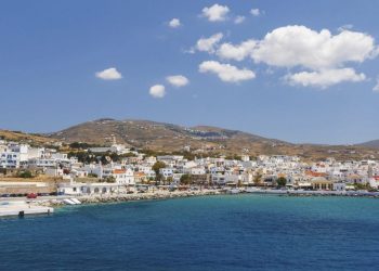 Στην Τήνο ανακυκλώνουν με το κινητό τους