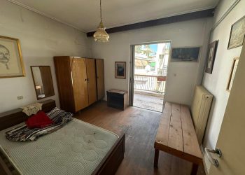ΤΡΙΚΑΛΑ προς ΠΩΛΗΣΗ κεντρικό γωνιακό διαμερισμα 4ου ορόφου 81τμ