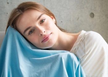 Οι Ιάπωνες βρήκαν την λύση: Κουβέρτα-ψύξης για τις ζεστές μέρες