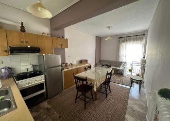 ΤΡΙΚΑΛΑ | ΕΝΟΙΚΙΑΖΕΤΑΙ διαμέρισμα 80 τμ στην πλατεία Λαναρά