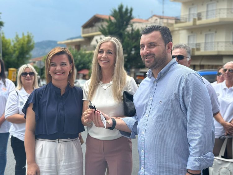 Λ. Αβραμόπουλος: «Μετά από 20 χρόνια το «Βοήθεια στο Σπίτι» ενισχύεται με νέο όχημα»