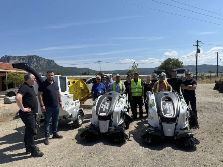 Δήμος Μετεώρων: Συνεχίζεται η ανανέωση του στόλου της καθαριότητας με νέα σύγχρονα μηχανήματα – Παρελήφθησαν δυο ηλεκτρικά σάρωθρα πεζού χειριστή και ένας τεμαχιστής κλαδιών